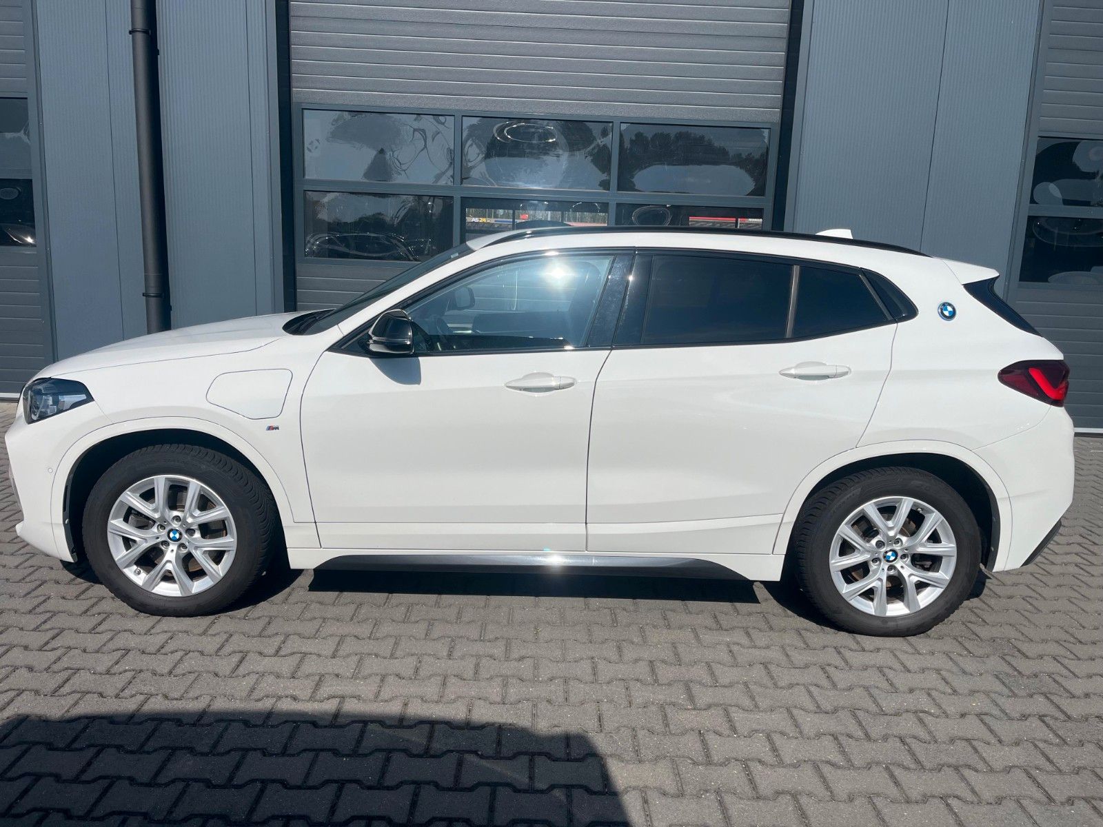 BMW X2 25exDrive MSPORT ADAPT.LED KAMERA SITZHZ. DAB imagem 3