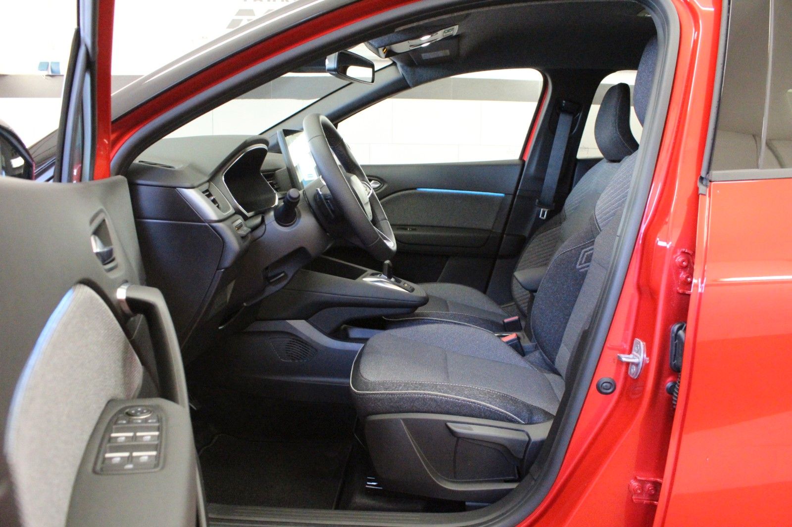 Fahrzeugabbildung Renault Captur Mild Hybrid 140 Techno *Navi* Sitzhzg*