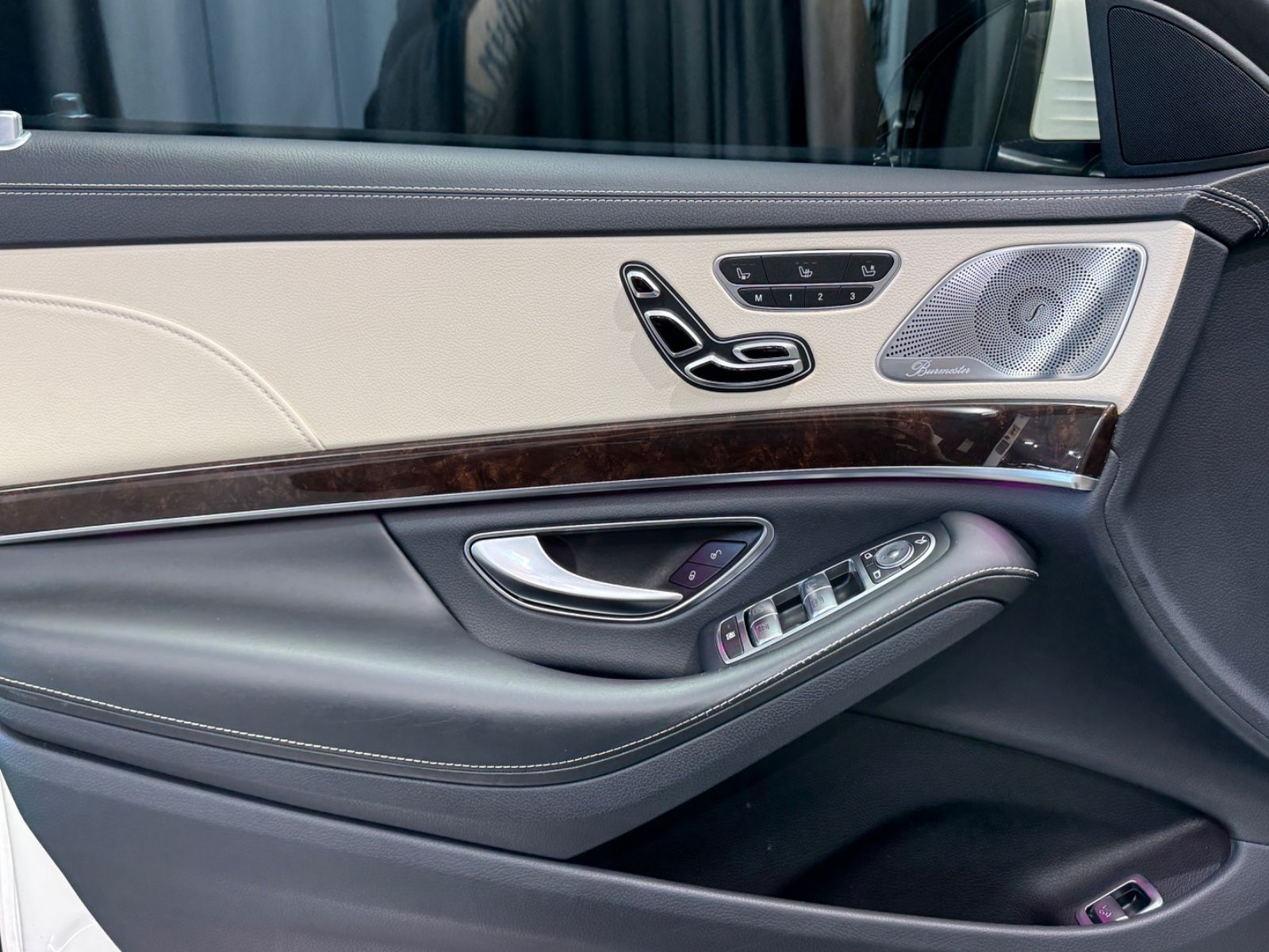 Fahrzeugabbildung Mercedes-Benz S 560e LANG|AMG-LINE|20"ZOLL|PANORAMA|ACC|VOLL