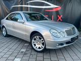 Mercedes-Benz E 320 CLASSIC *Top Zustand*AHG*PDC - gebrauchte Mercedes-Benz E 320 aus dem Jahr 2002