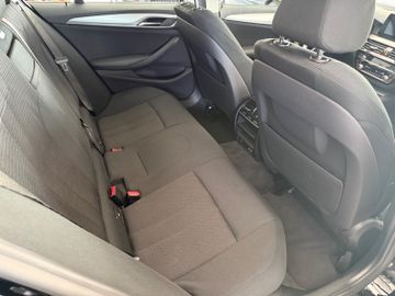 BMW 520 - 12
