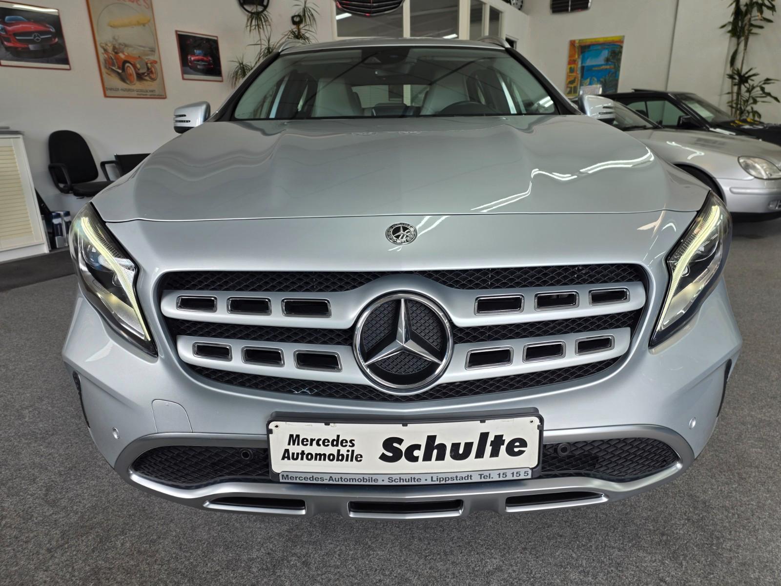 Mercedes-Benz GLA 180 DCT Urban,LED,AHK,DAB,PTS,Klimaautom.,Al