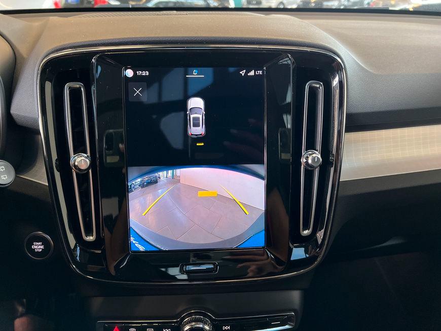Volvo XC40 B3 Plus-Dark DKG Glasd Pixel-LED Pilot BLIS
