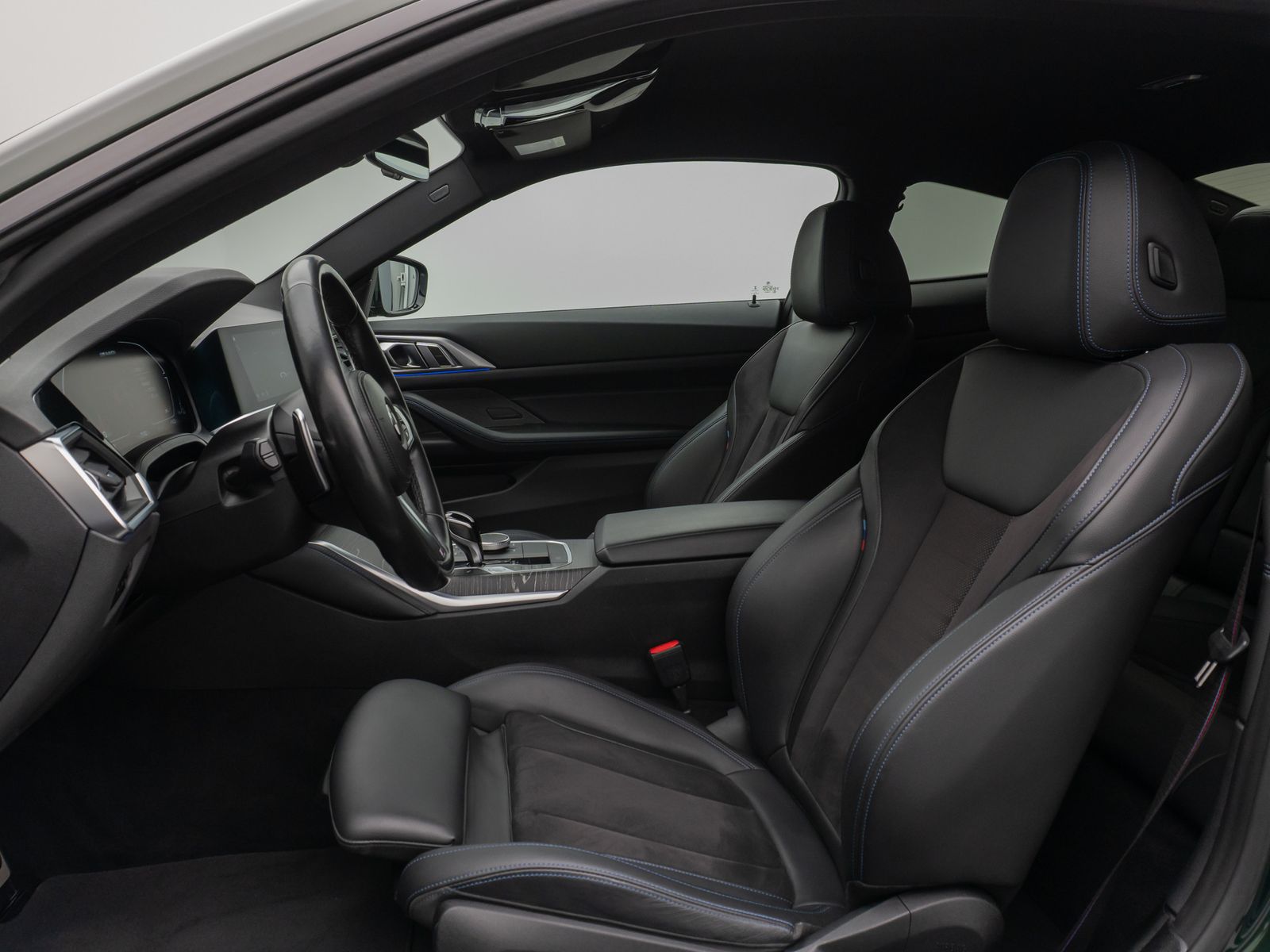Fahrzeugabbildung BMW M440i  Coupé Kamera DAB H/K Fernlichtassist 19"