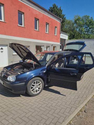 Volkswagen VW Golf 4 1,6 SR