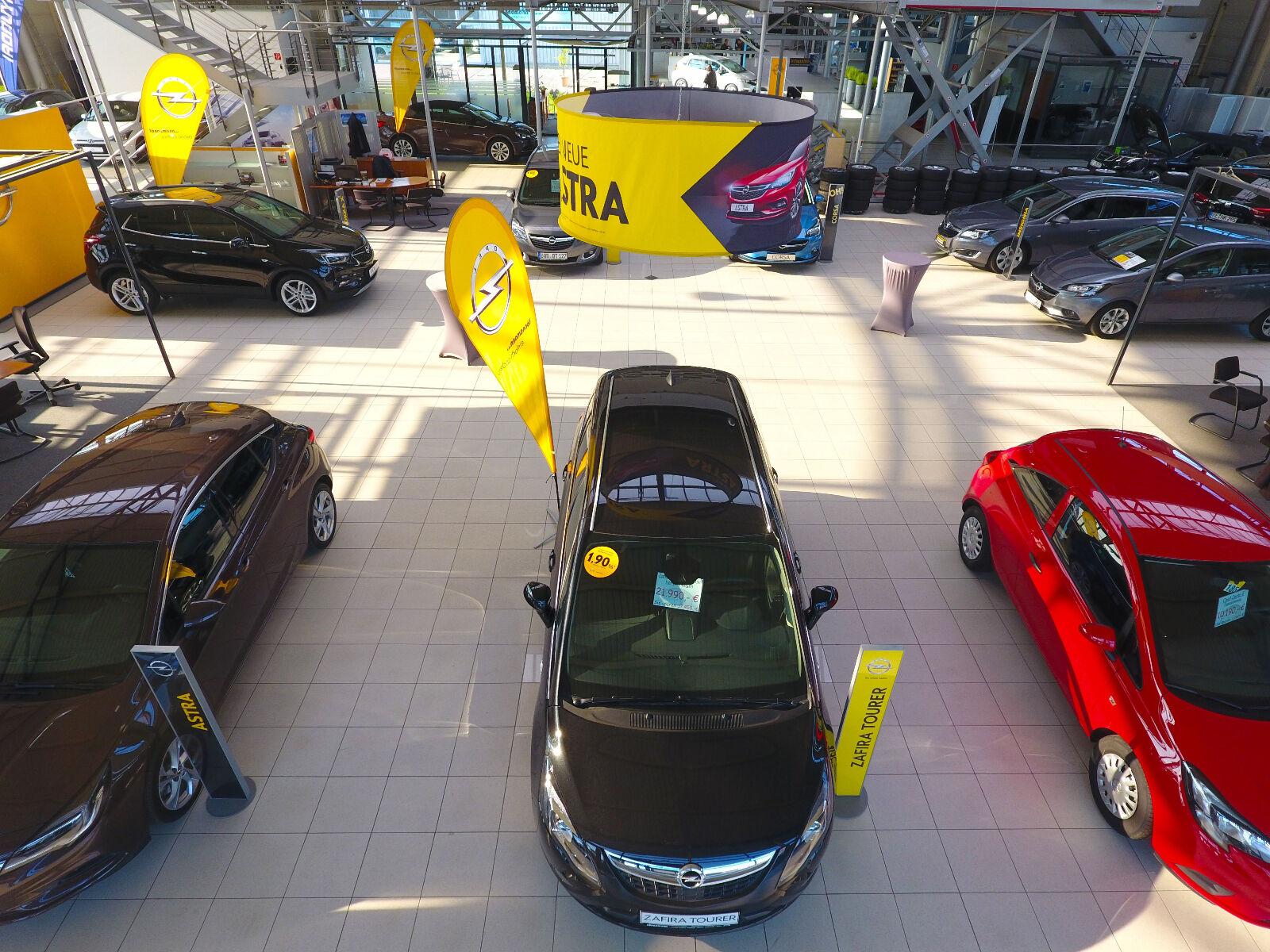 showroom-image-bottom