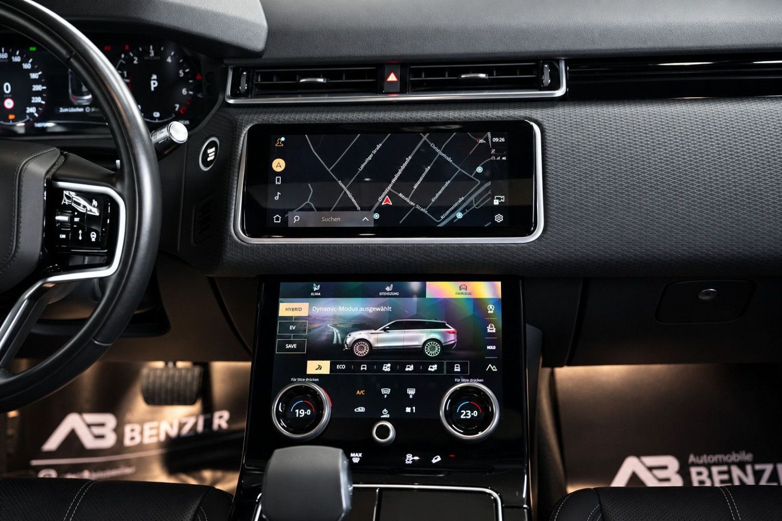 Fahrzeugabbildung Land Rover Range Rover Velar P400e *Panorama*Meridian*Kam