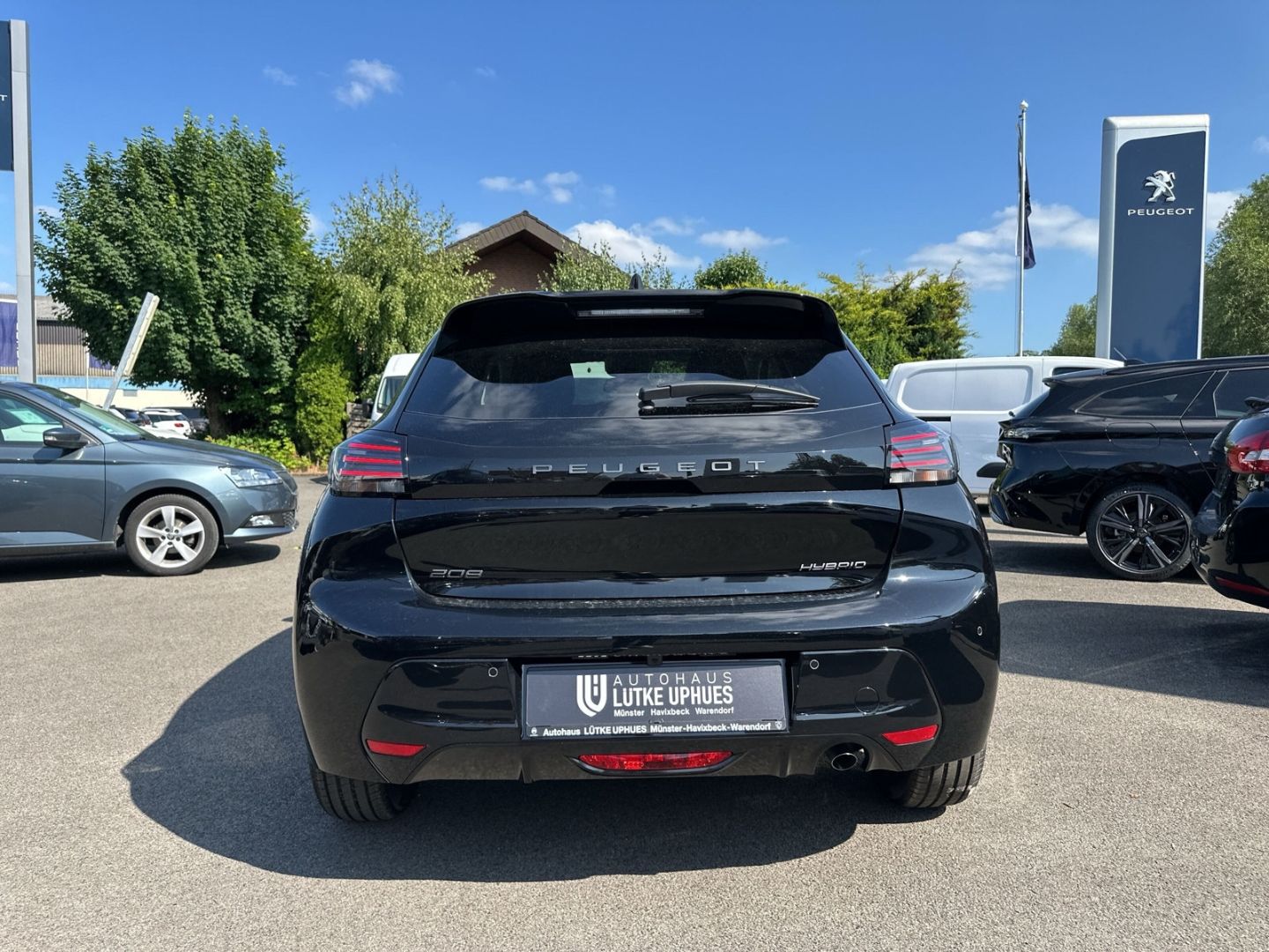 Fahrzeugabbildung Peugeot 208 Allure Hyb. 110 e-DSC6 LED ACC  CarPlay SHZ