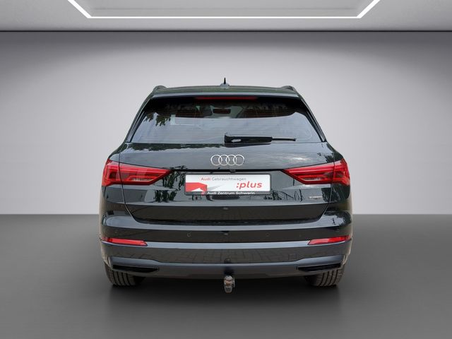 Q3 45 2.0 TFSI quattro advanced S-tronic STANDHZ