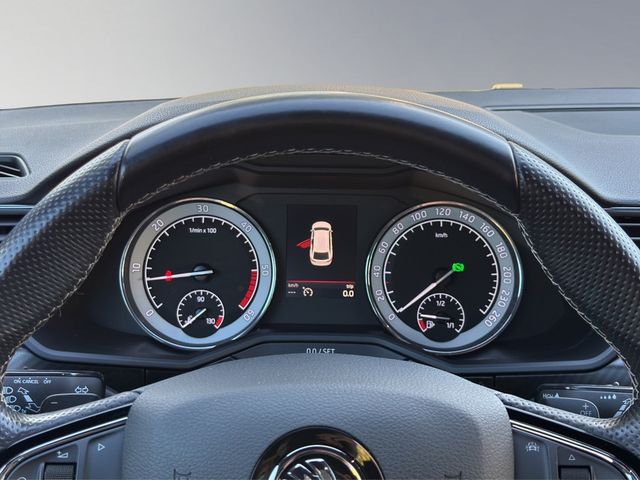 Superb Combi 2.0 TDI SportLine DSG MATRIX-LED