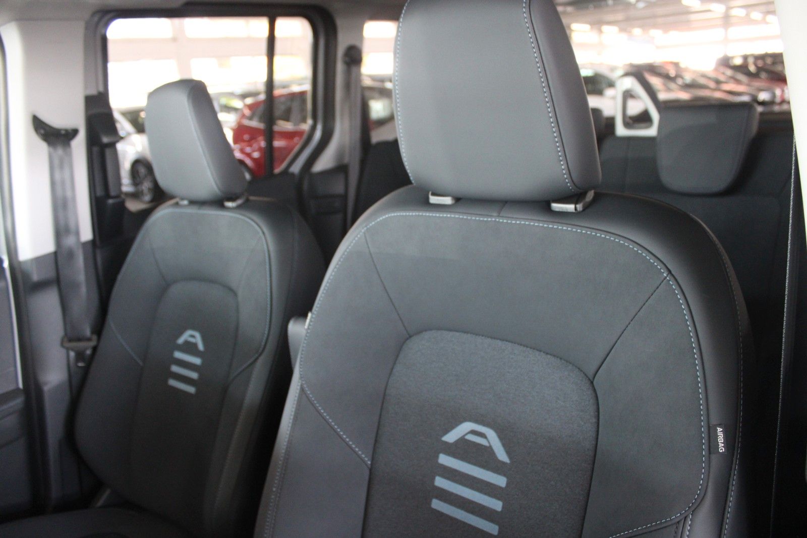 Fahrzeugabbildung Ford Tourneo Courier ACTIVE Winter + FahrerAssistPak3