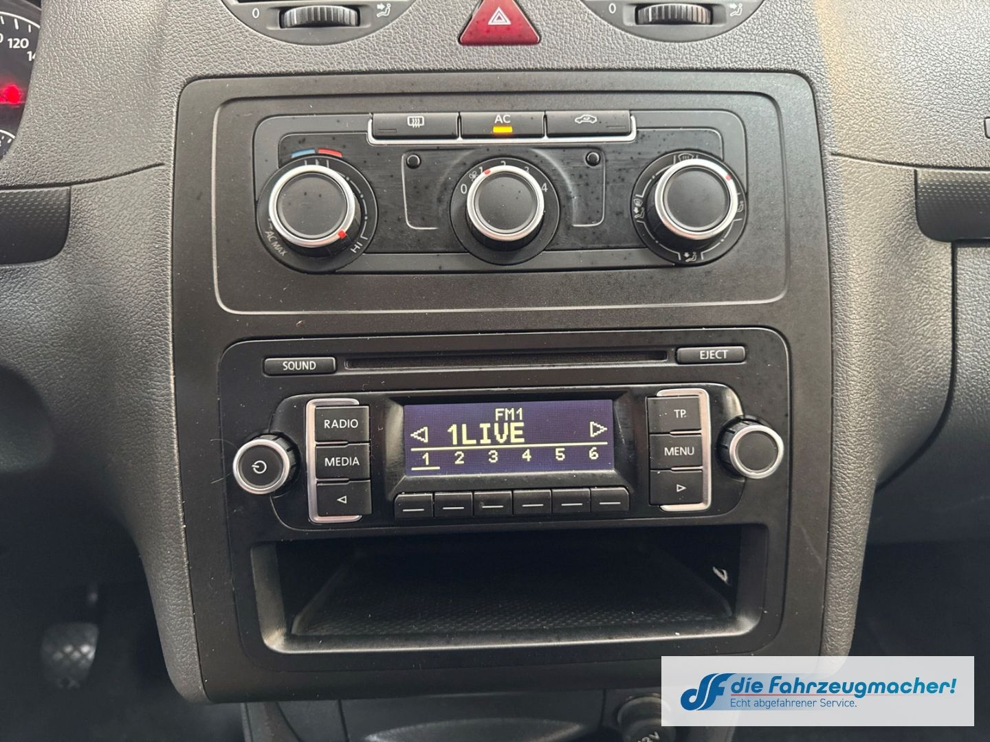 Fahrzeugabbildung Volkswagen Caddy Kasten TÜV 09/26 AHK Klimaauto *EXPORT