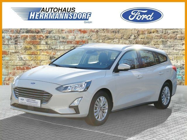 Ford Focus 1,0 L Titanium + WINTER-PAKET + ACC + NAVI