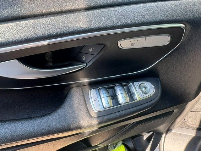 Fahrzeugabbildung Mercedes-Benz V 220 Edition LANG AHK NEU LED NAVI SHZ