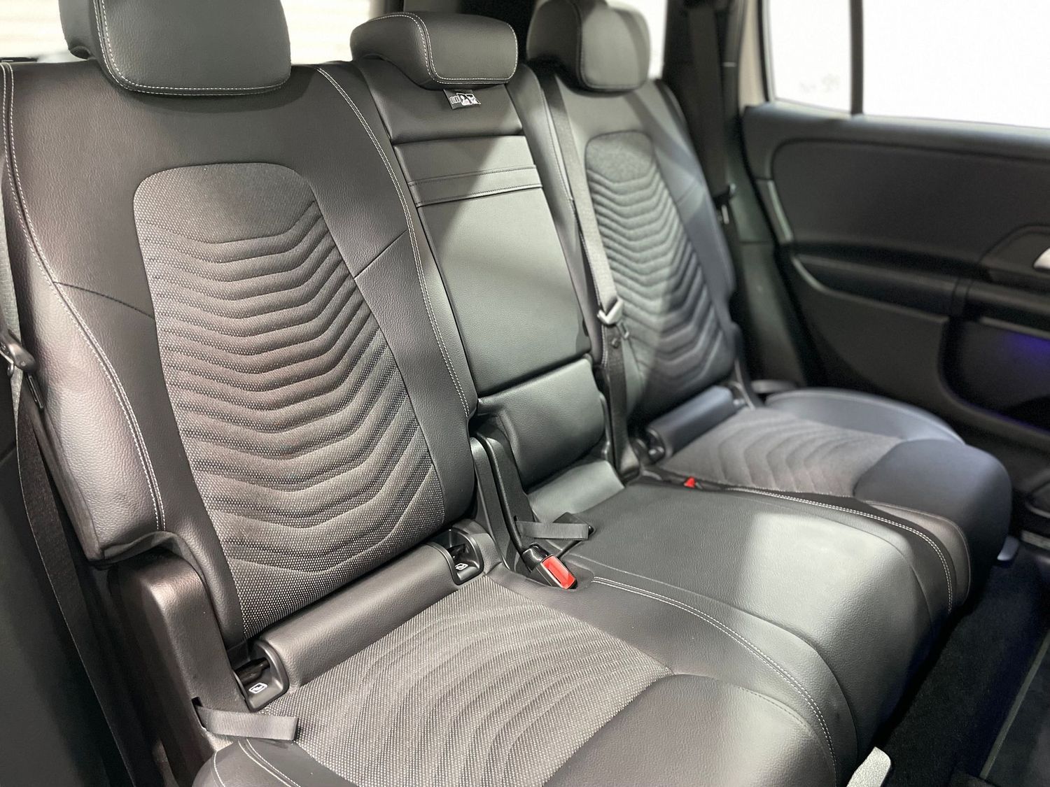 Fahrzeugabbildung Mercedes-Benz GLB 200 Style #LED#MBUX#Distr.#Kamera#Ambiente