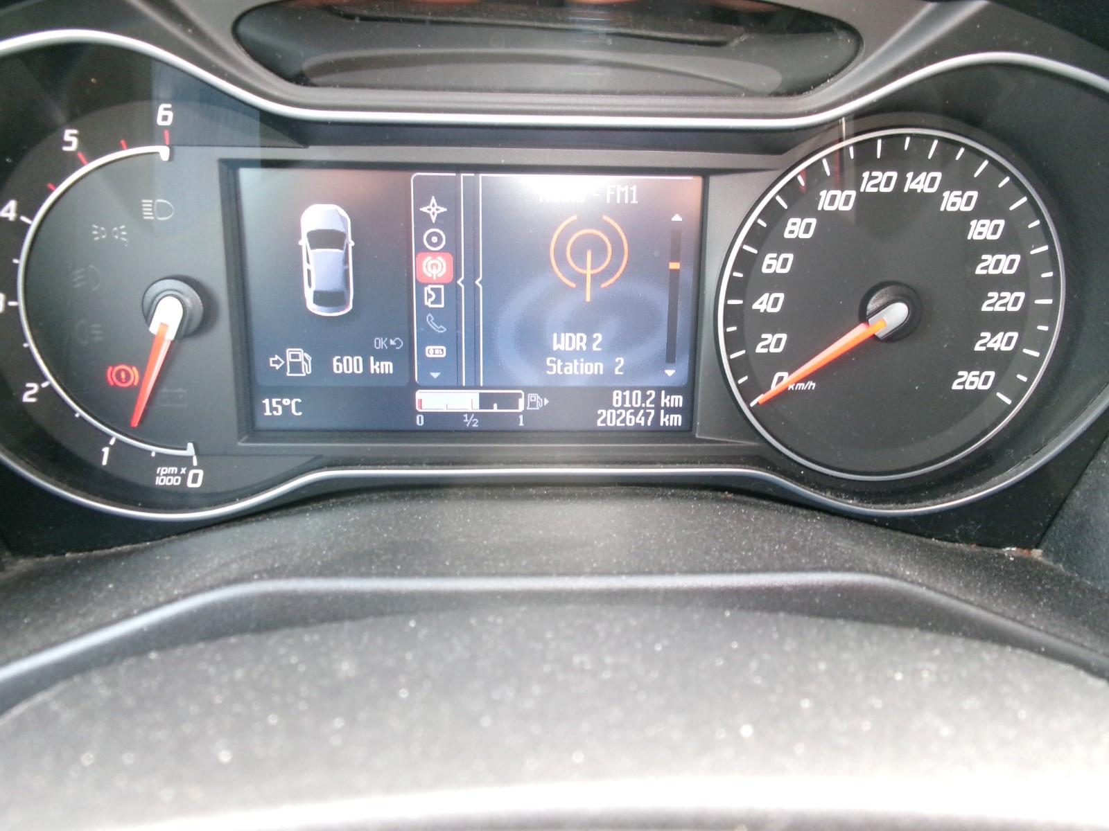 Ford Mondeo 2011 — photo 14