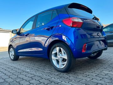 Hyundai i10 1.0 ATM AUTOMAT. SCHALTGETRIEBE TREND + NAVI