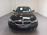 BMW 3er - 330e Advantage Navi|PDC|H&K|Sitzhzg. - BMW 330 in Frankfurt (Main)