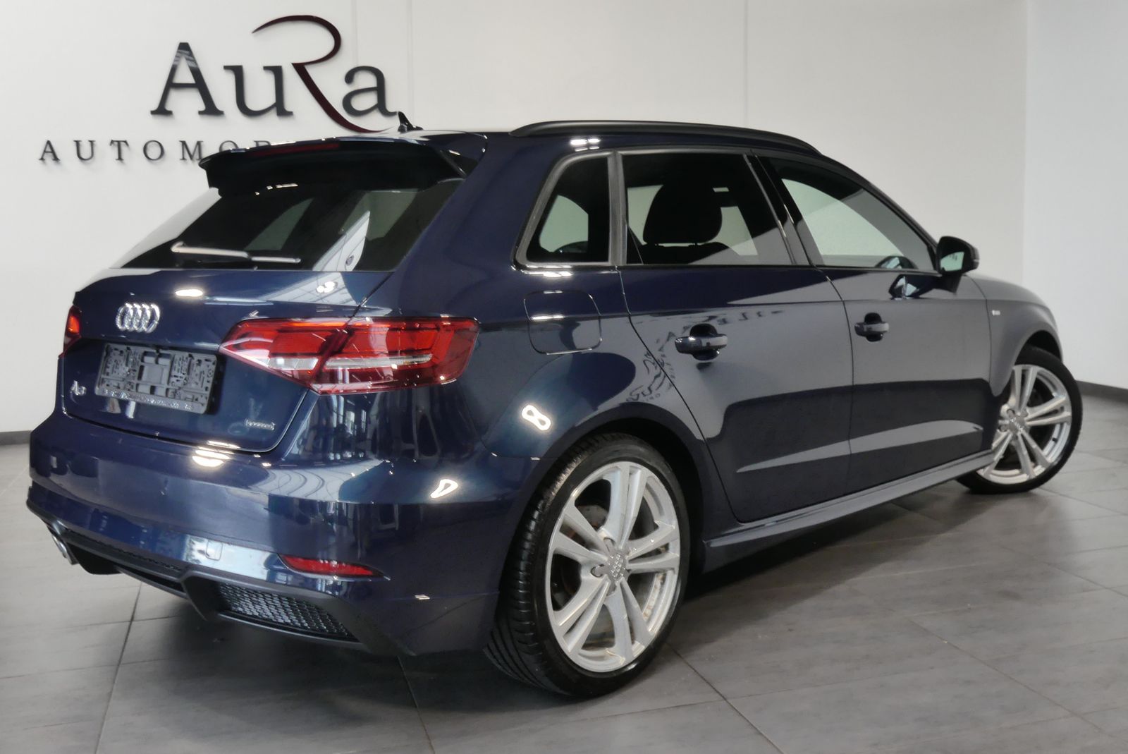 Fahrzeugabbildung Audi A3 SpB 40 TDI Qu S-Line NAV+XEN+VCOCKPIT+PANO+SH