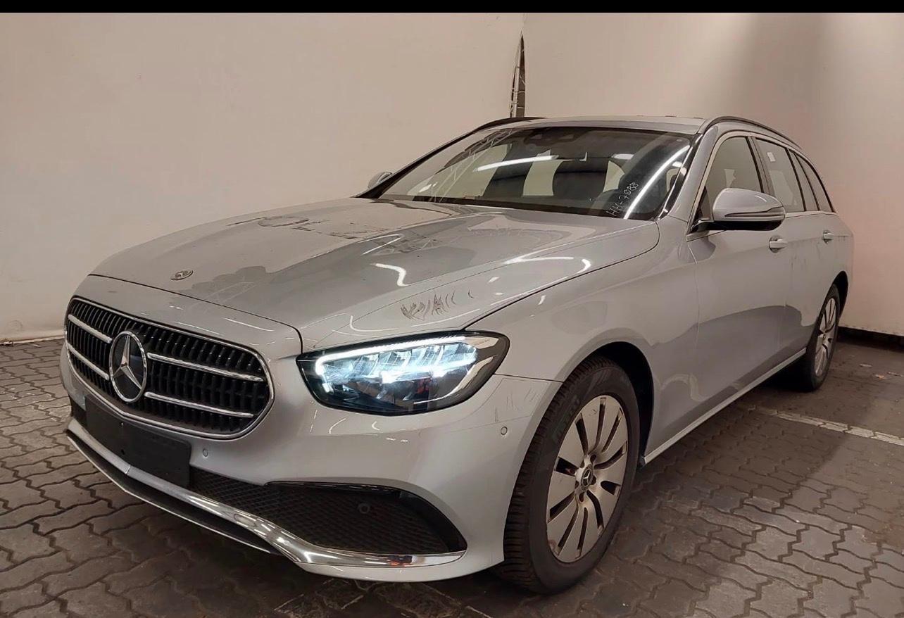 Mercedes-Benz E 220 E T-Modell E 220 d