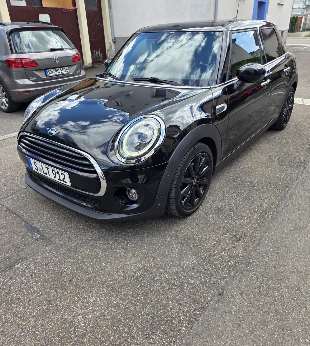 MINI COOPER Mini 5türig / Automatik / Pano / Leder