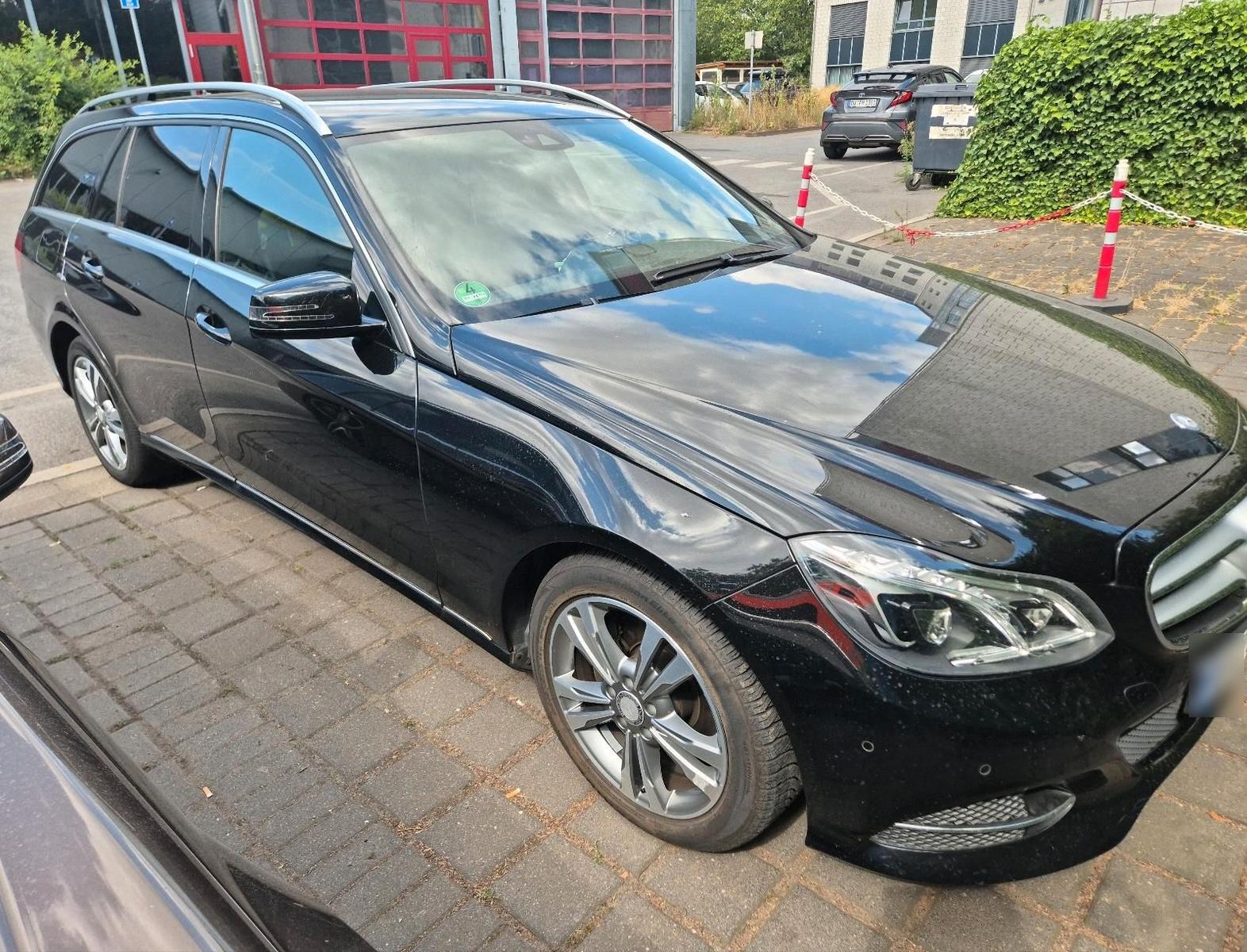 Mercedes-Benz E 300