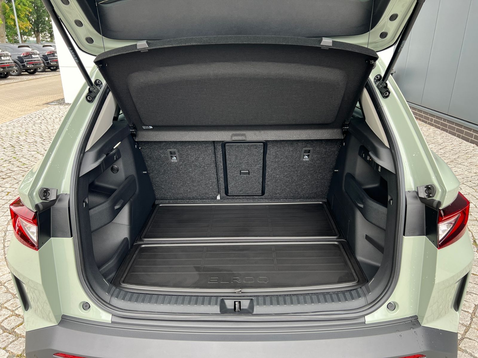 Fahrzeugabbildung SKODA Elroq 60 *AHK, Navi, KESSY*
