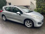Peugeot 207 SW Premium 120 VTi Automatik Premium - Peugeot 207 Gebrauchtwagen in Aachen