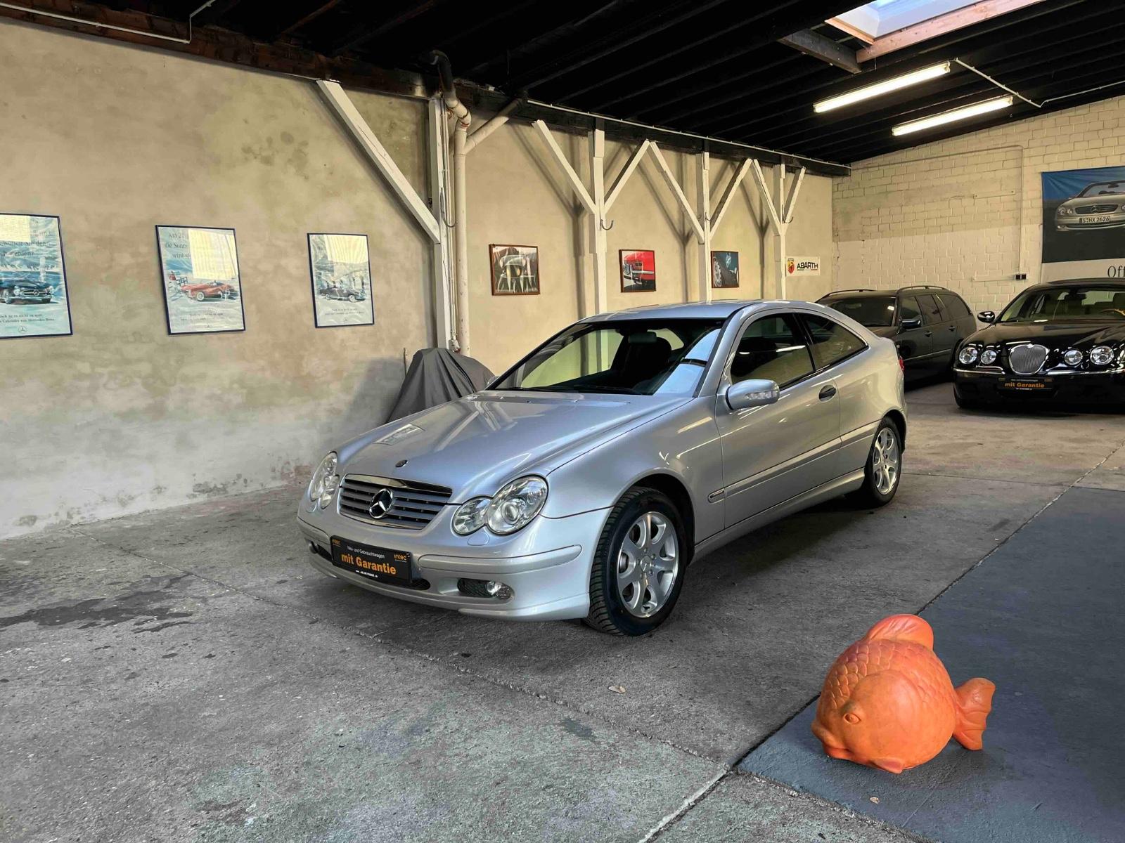 Mercedes-Benz C 180 Coupé Indianapolis 2. Hd. erst 74.637 km