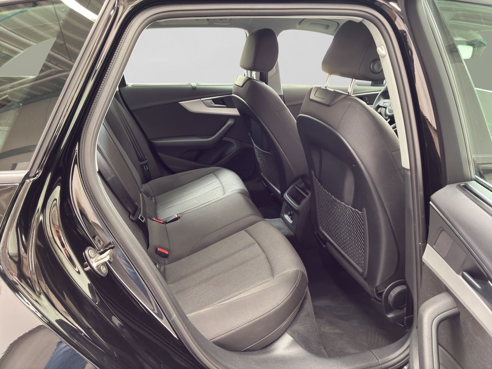 Audi A4 - Bild 7