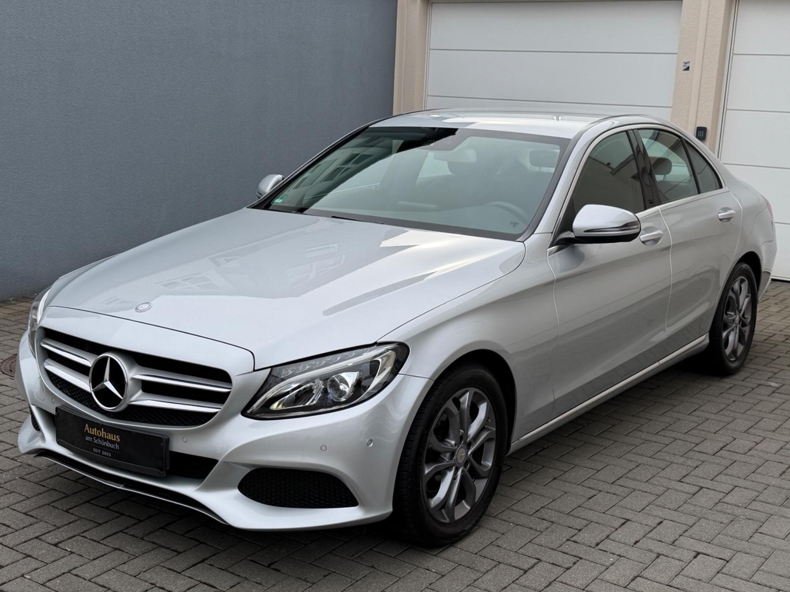 Mercedes-Benz C 180 Autom°Avantgarde°56000km°LED°Kamera°Navi°
