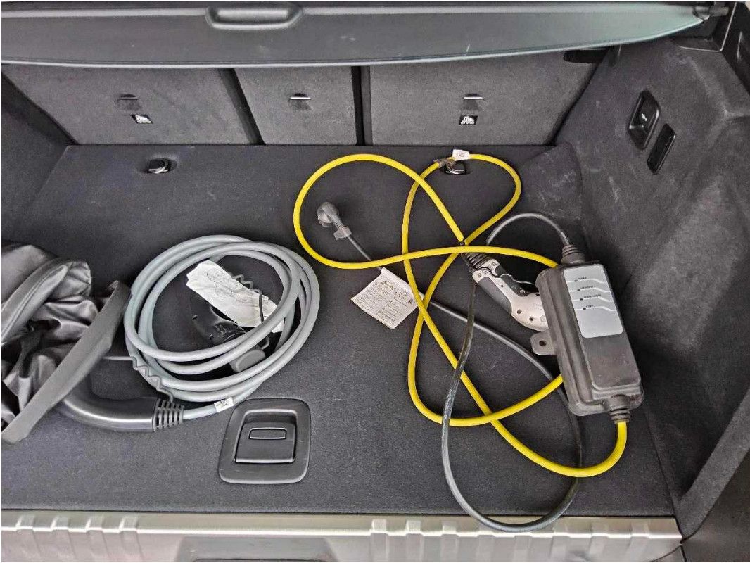 Fahrzeugabbildung BMW X3 xDr. 30e LED+/NAVI+/VIRTU/HIFI/SHZ/RFK/AHK/8F