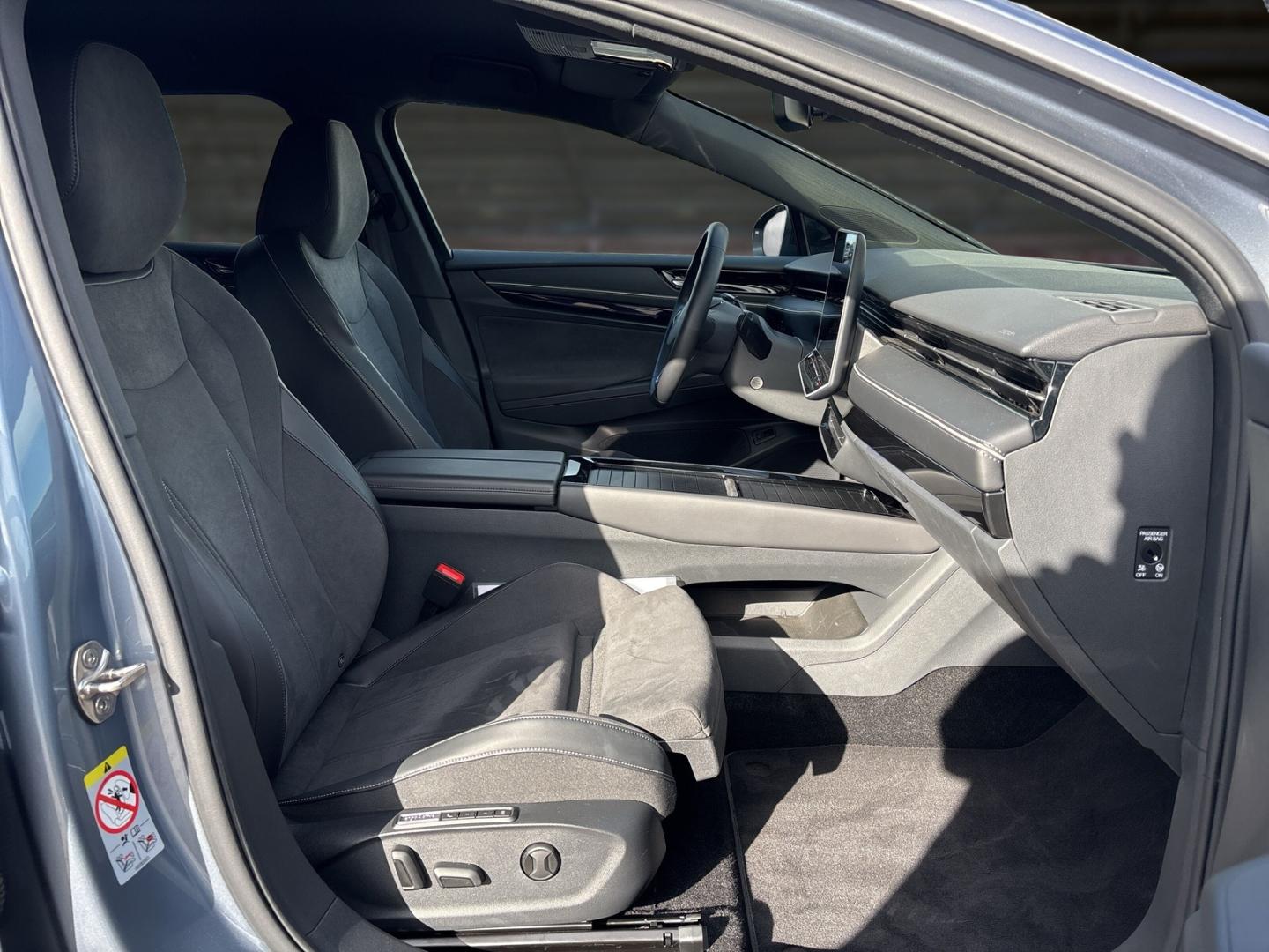 Volkswagen ID.7 Pro Tourer AHK 360° E-HKP HUD WP MATRIX NAV