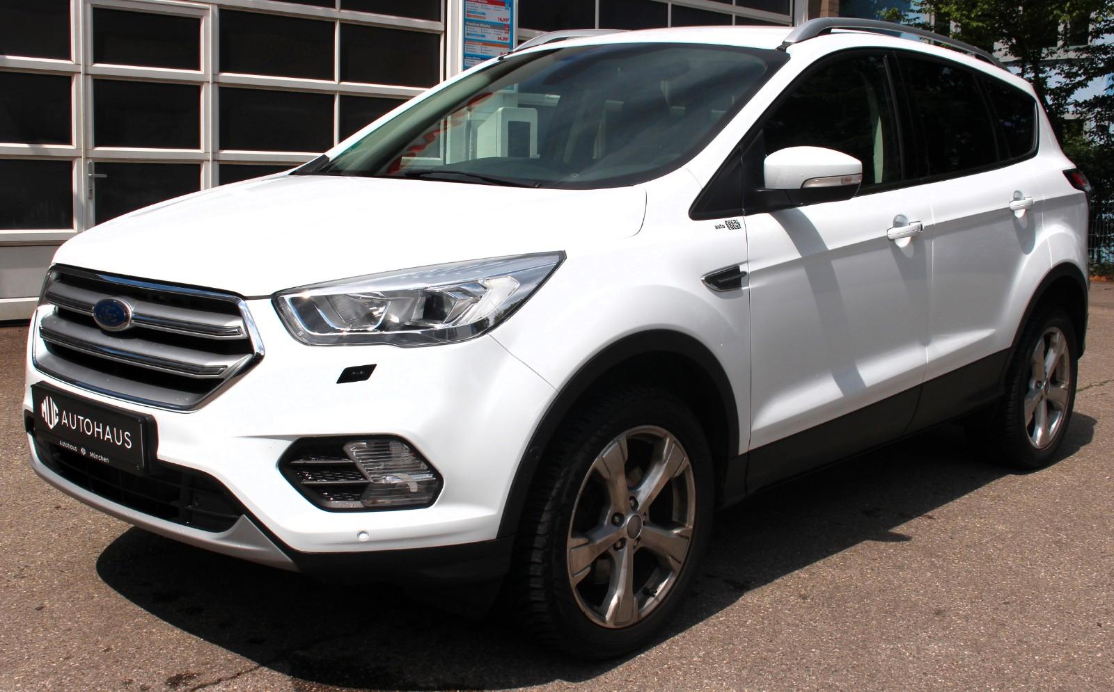 Ford Kuga Titanium Aut. XENON* NAVI* PDC*