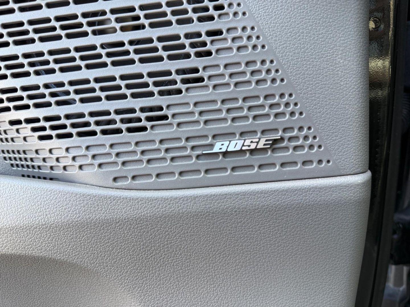 Fahrzeugabbildung Hyundai STARIA Signature 2.2 CRDi 7-Sitzer BOSE+AHK+360°