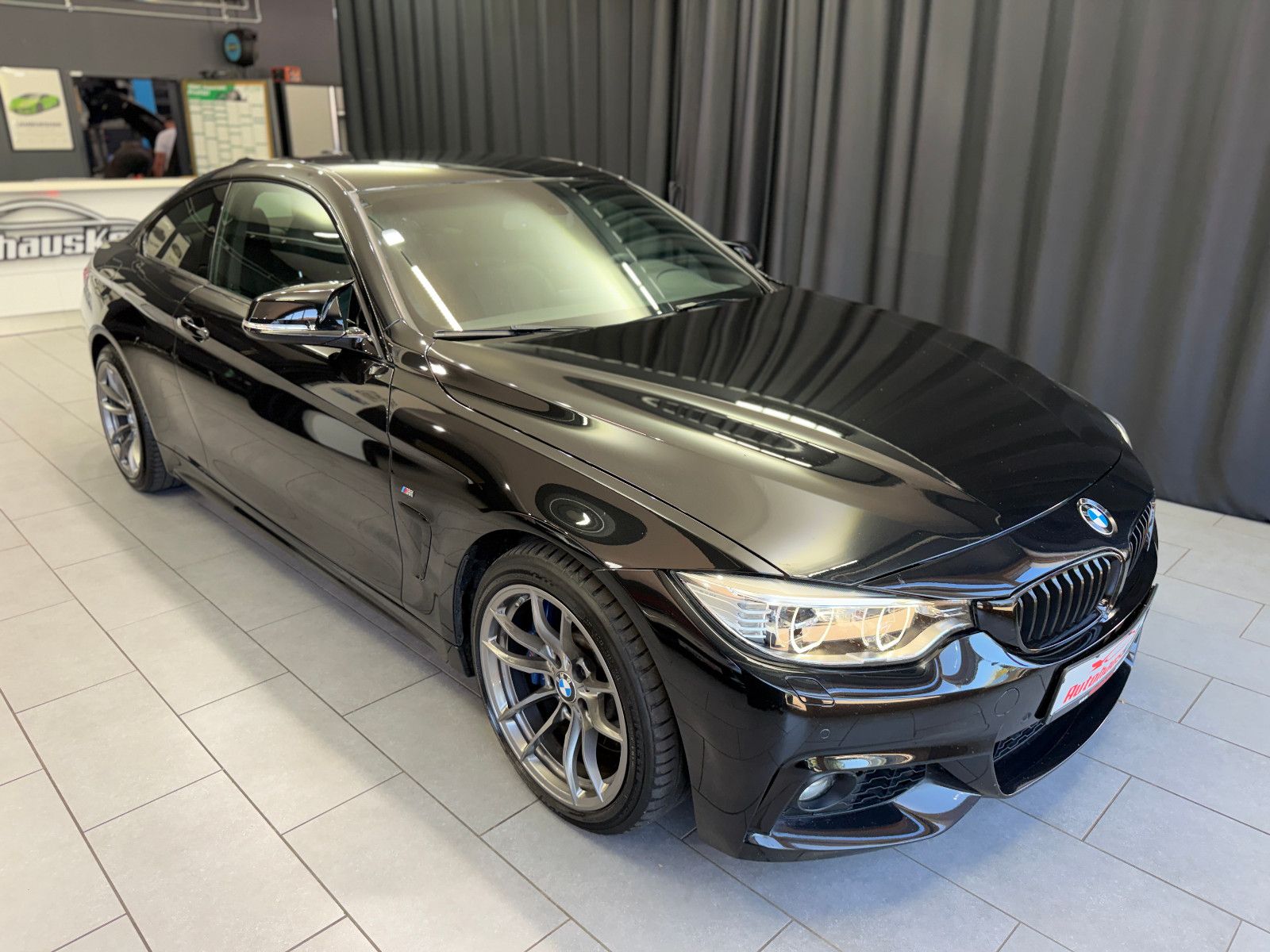 Fahrzeugabbildung BMW 435 i Coupe|SCHALTER|M-Performance|HIFI|LEDER