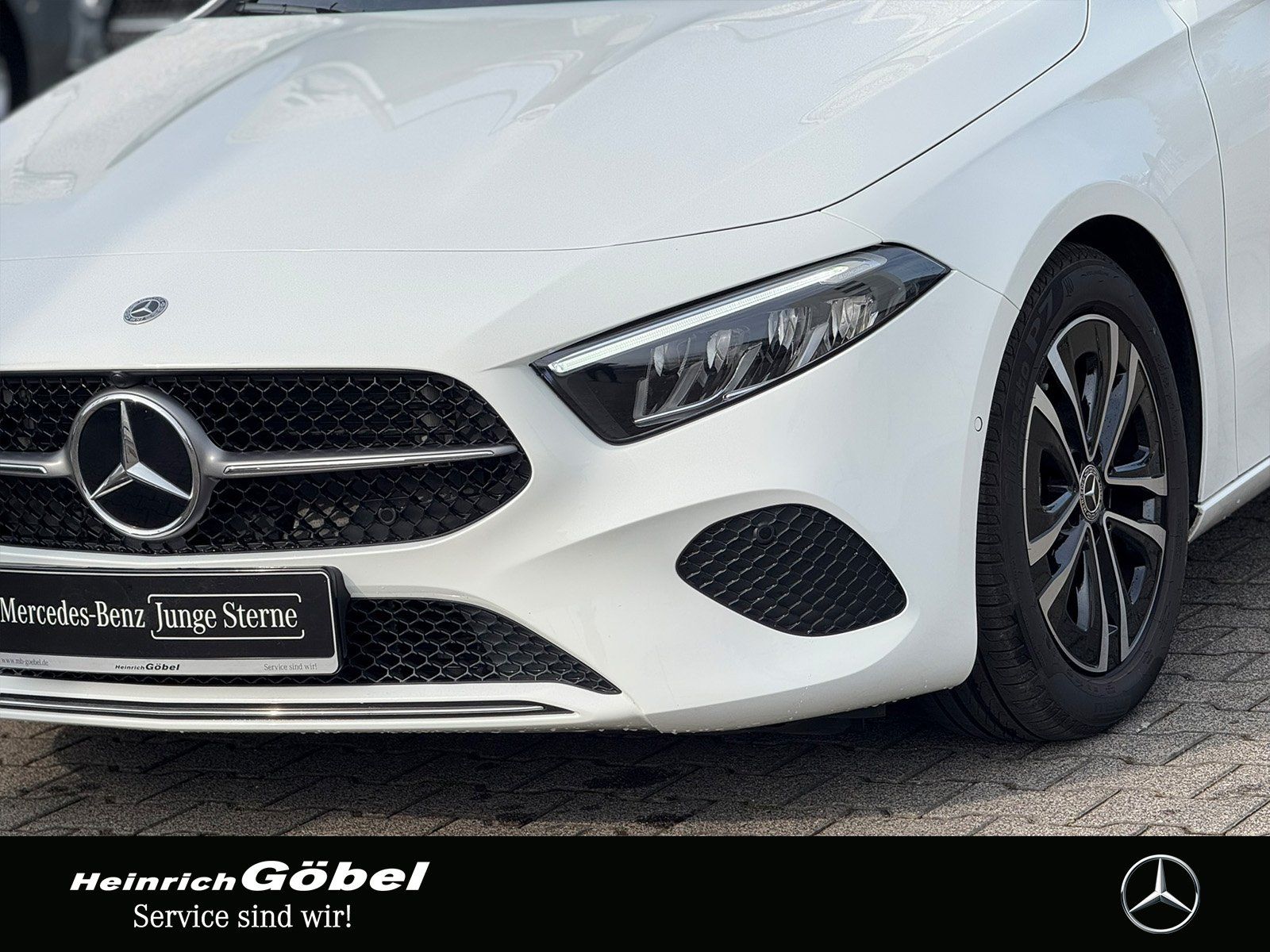 Fahrzeugabbildung Mercedes-Benz A 180 Progressive*KAMERA*LED*SPURHALTE*LENKRADHE