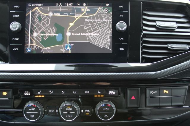 Volkswagen T6.1 Multivan Generation SIX 150PS DSG AHK ACC