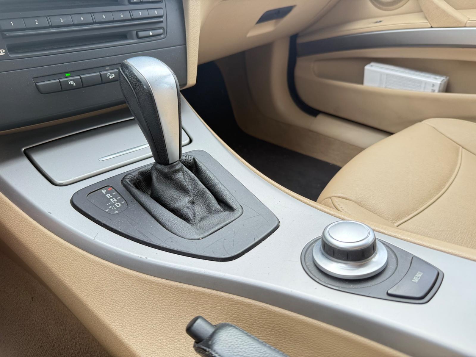 BMW 330 2007 — photo 16
