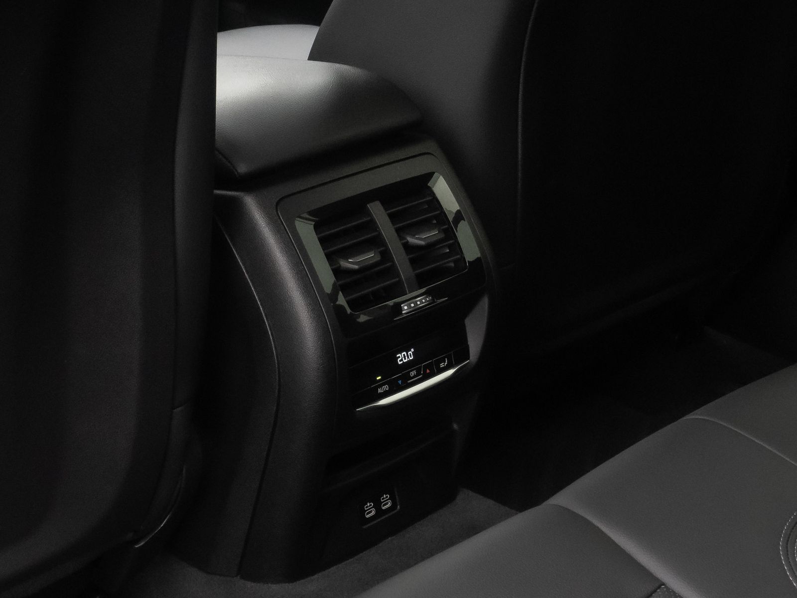 Fahrzeugabbildung BMW X3 xD20d Kamera DAB Cockpit+ Komfort Sportsitz