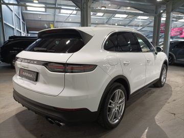 Porsche Cayenne - 5
