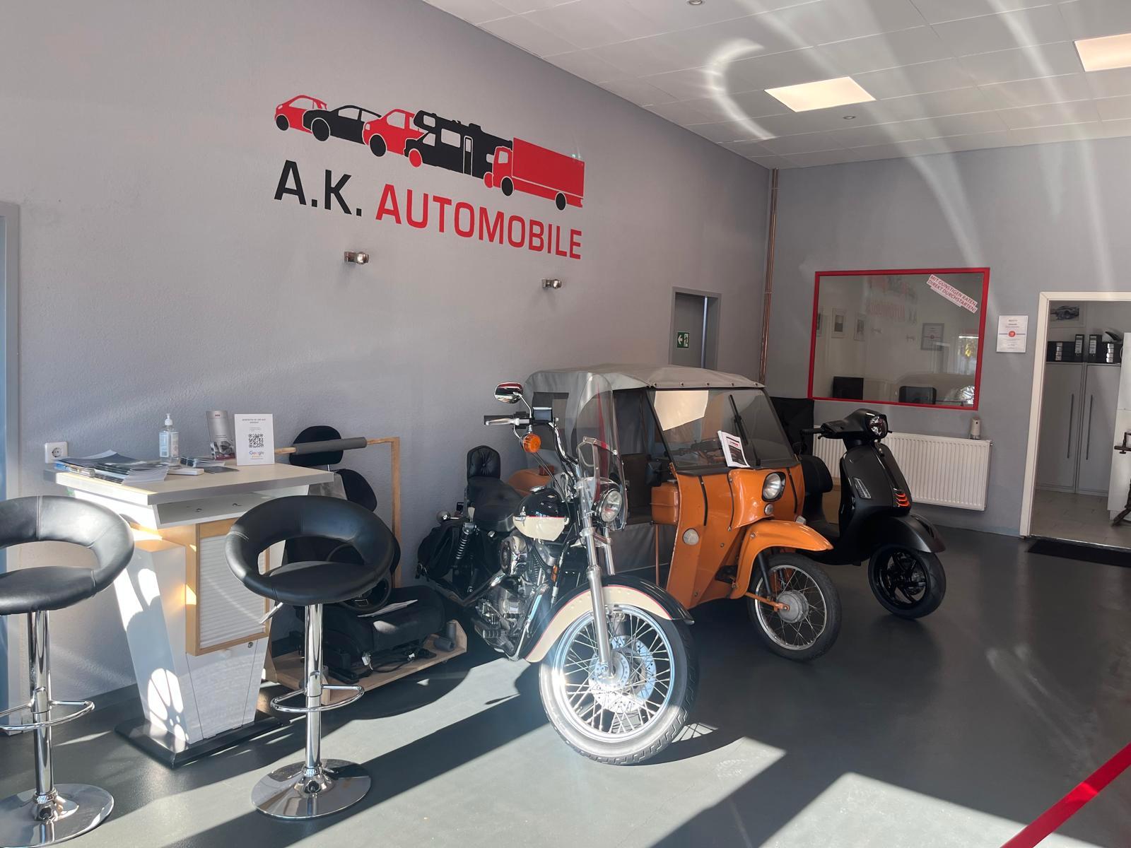 showroom-image-top