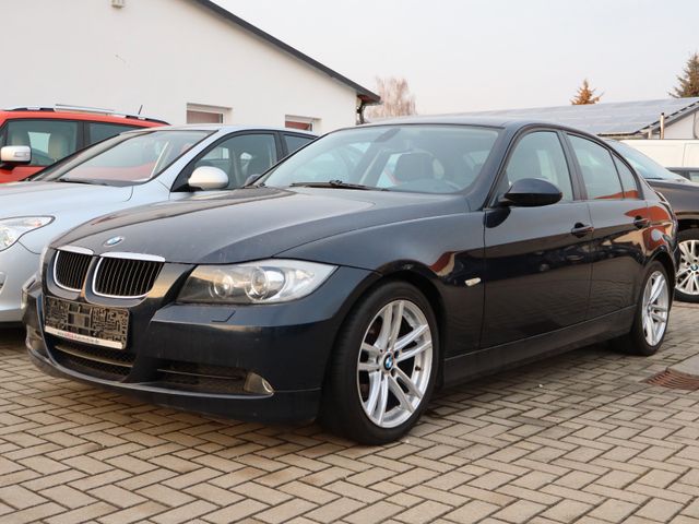 BMW 320i