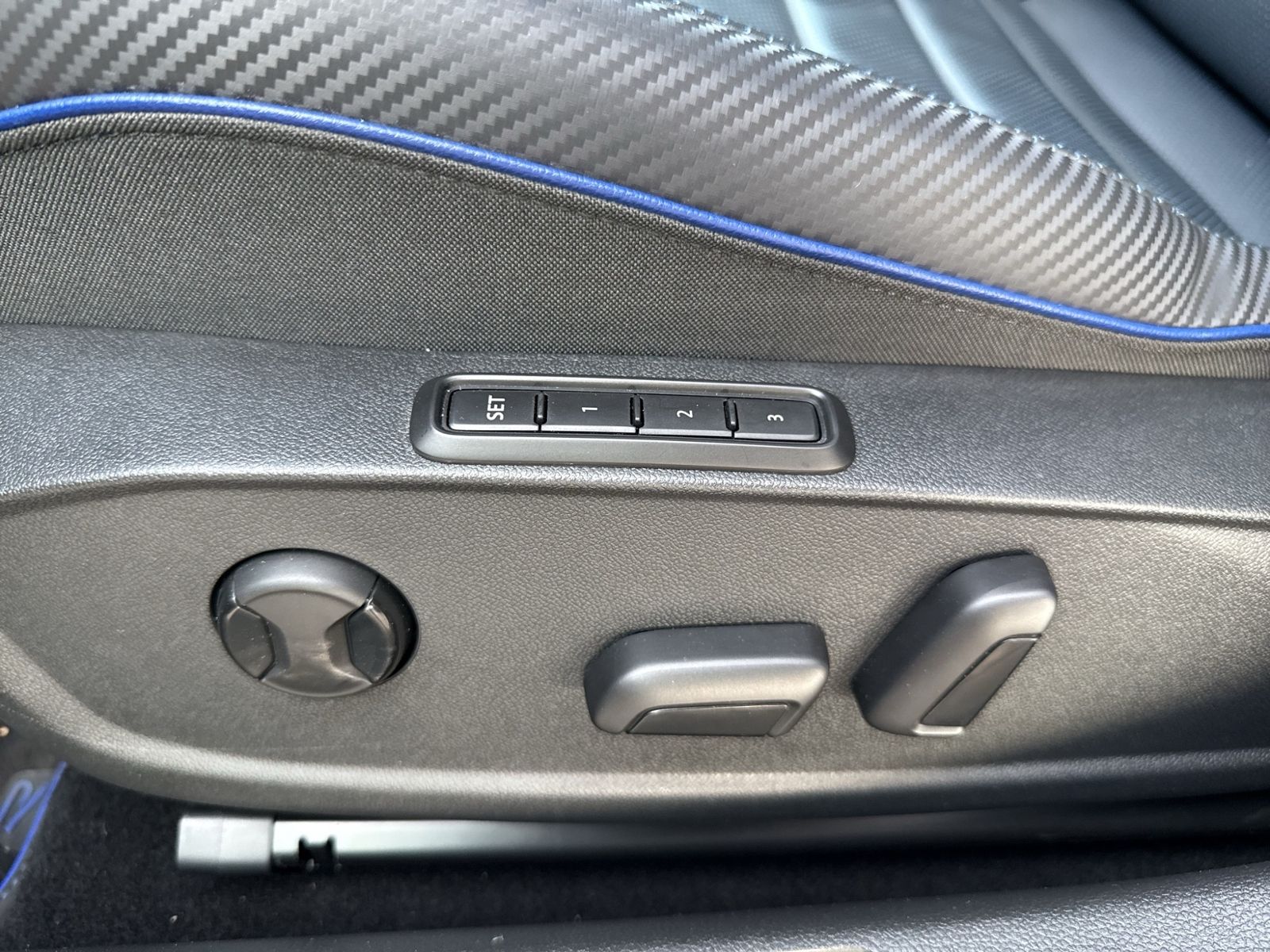 Golf VIII R, Pano, Nappa, Akra, DCC, BlackStyle