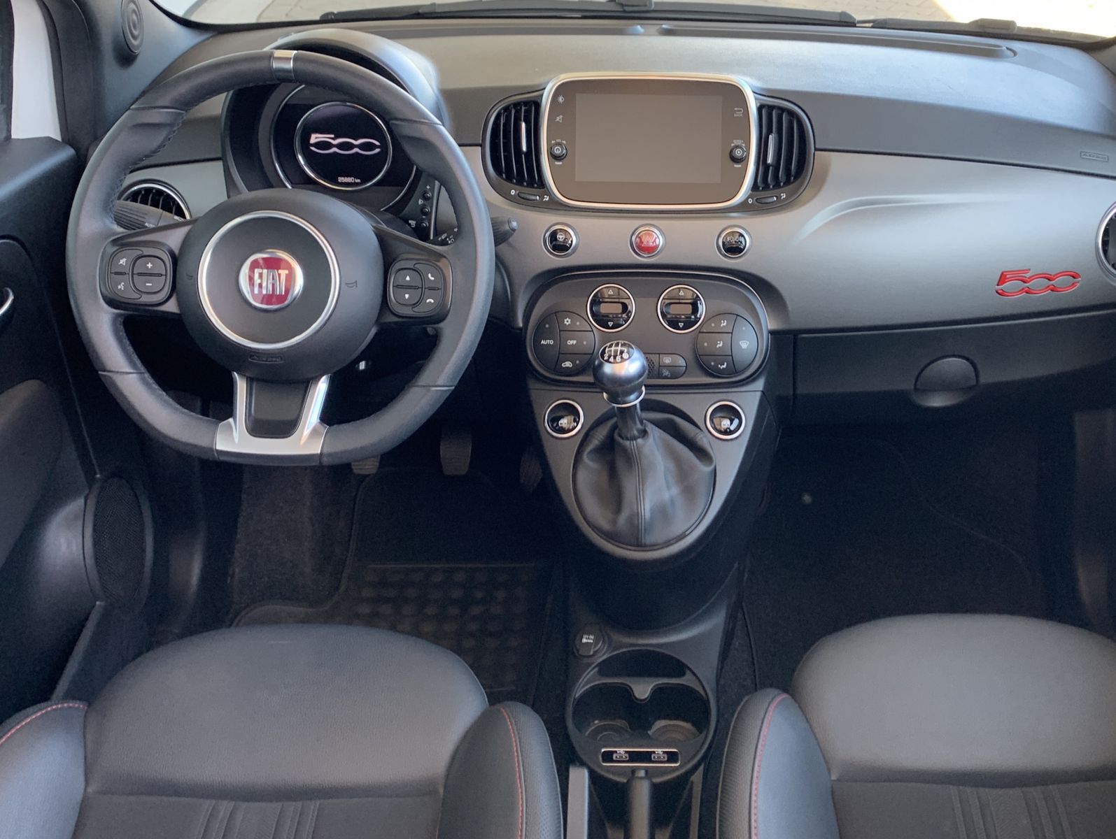 Fahrzeugabbildung Fiat 500C 1.0 GSE Hybrid*Sport*Leder*LED*MFL*CarPlay*