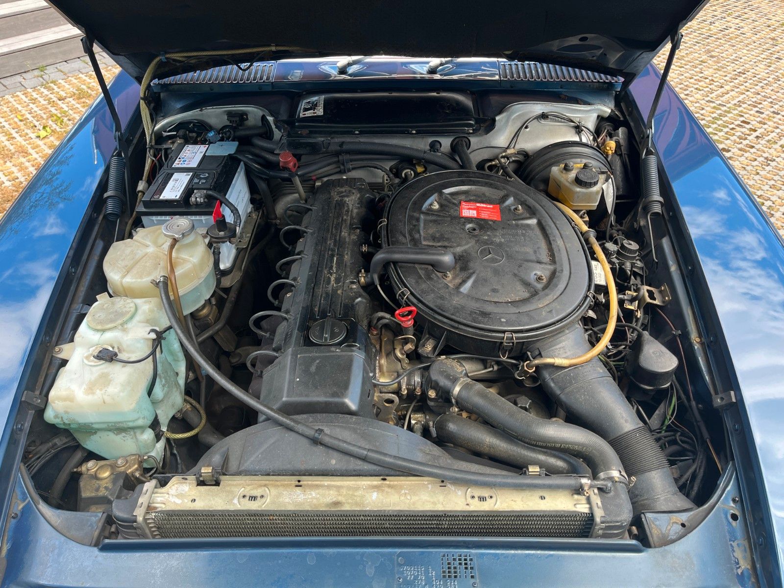 Fahrzeugabbildung Mercedes-Benz SL 300