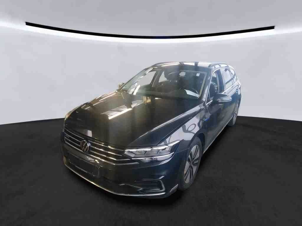 Volkswagen Passat Variant - Bild 2