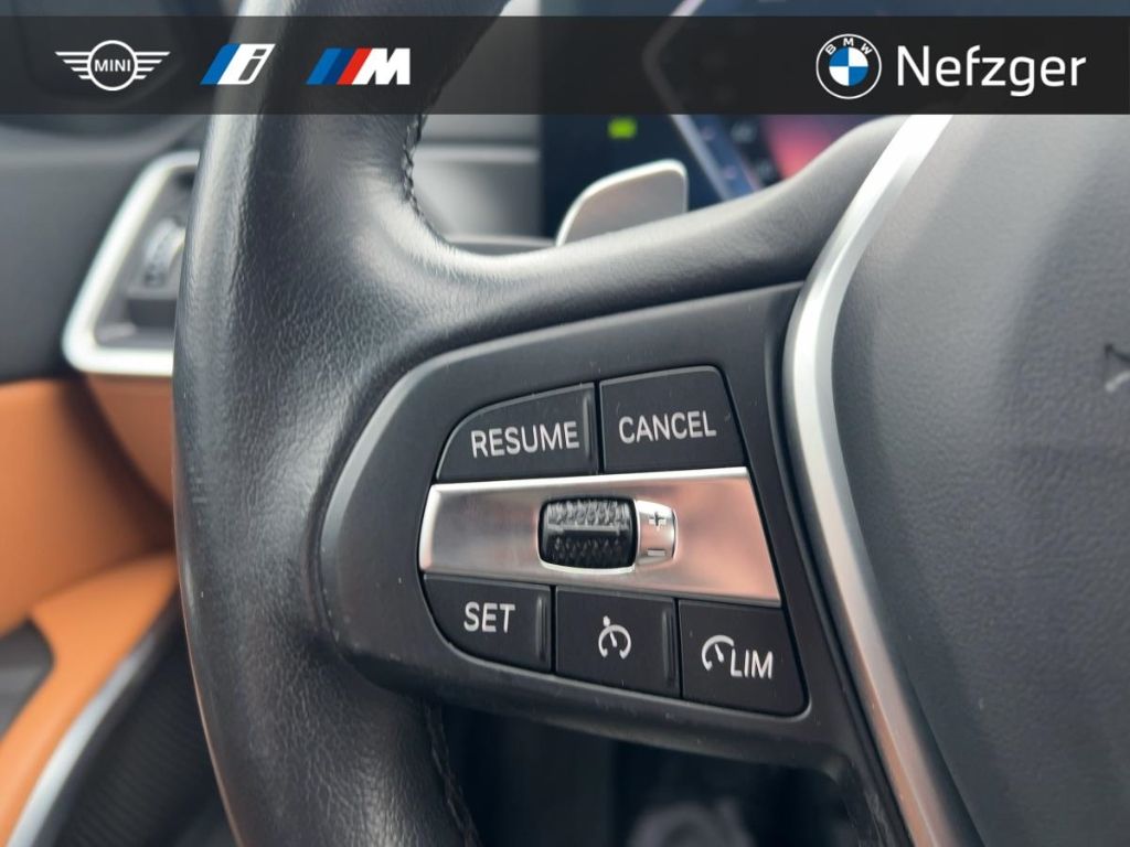 BMW 320 e xDrive Touring Navi Pano HiFi RFK Sportsit foto 16