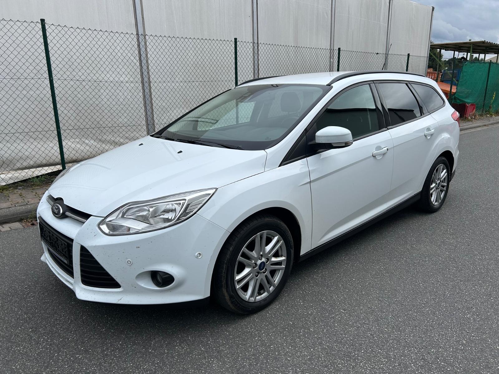 Ford Focus Turnier  Navigation  Klimaautomatik