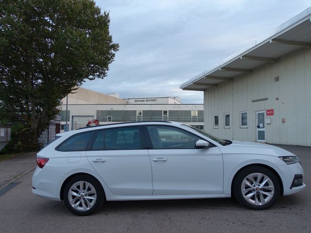 Skoda Octavia Combi First Edition 2,0TDI DSG Matrix